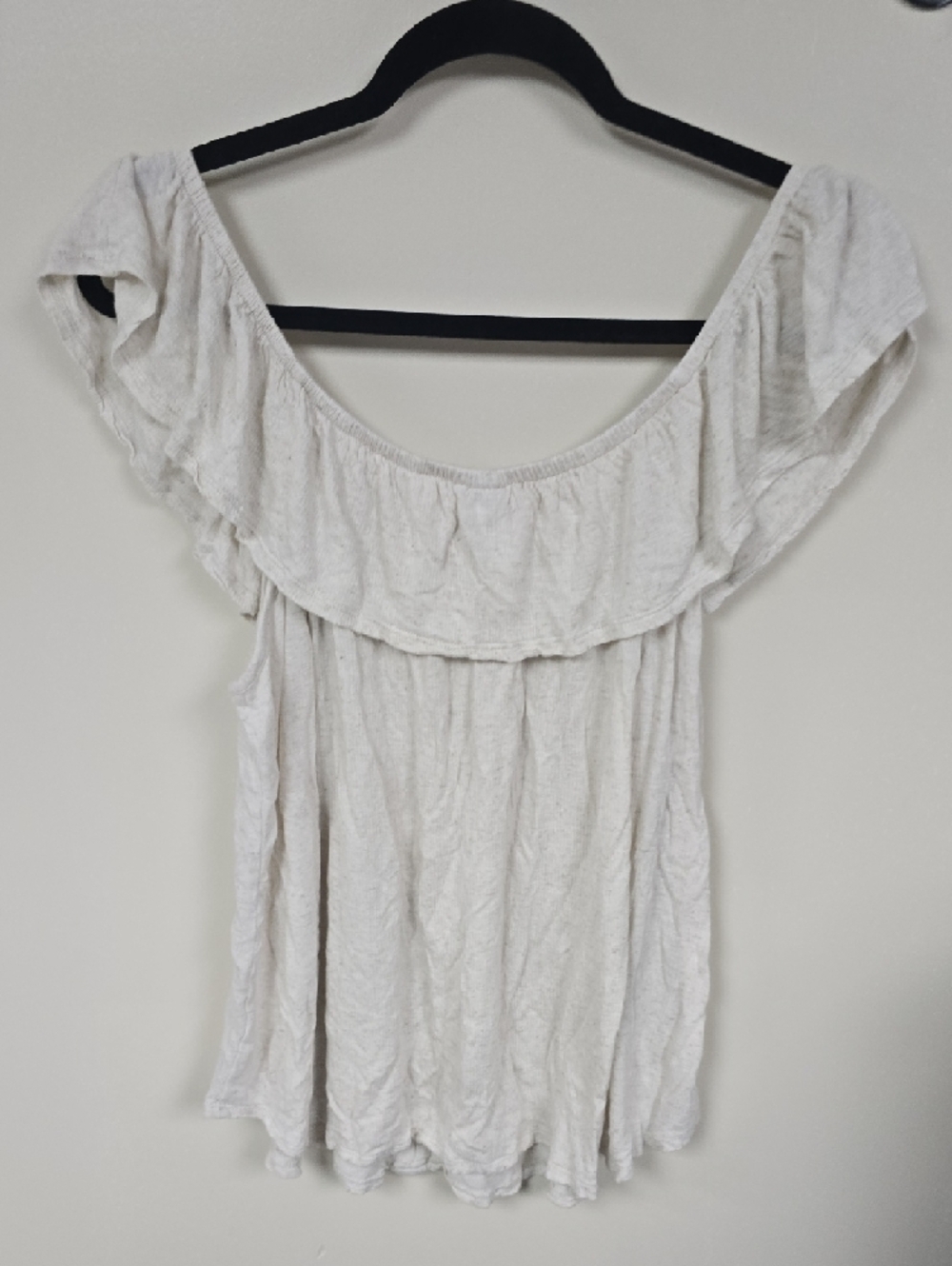 🎊 Universal Thread Off-Shoulder Ruffle Button-Front Tank Top in Cream - Picture 5 of 5